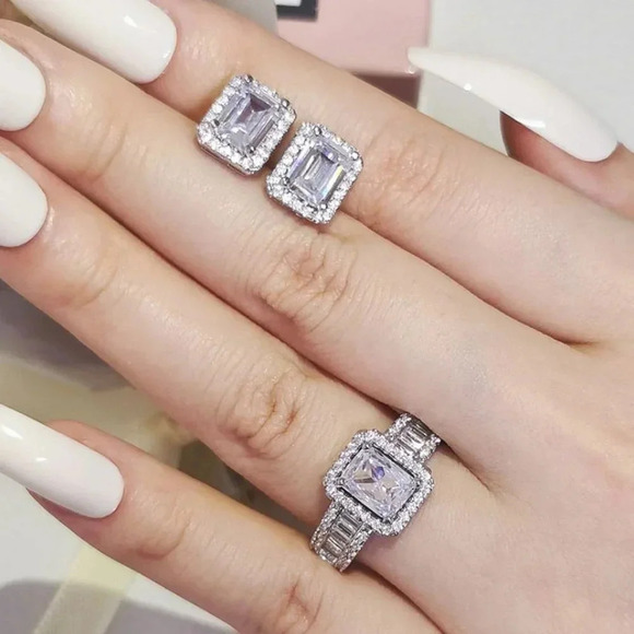 Jewelry - 925 Sterling Silver Princess Cut Diamond Ring & Earring Set
